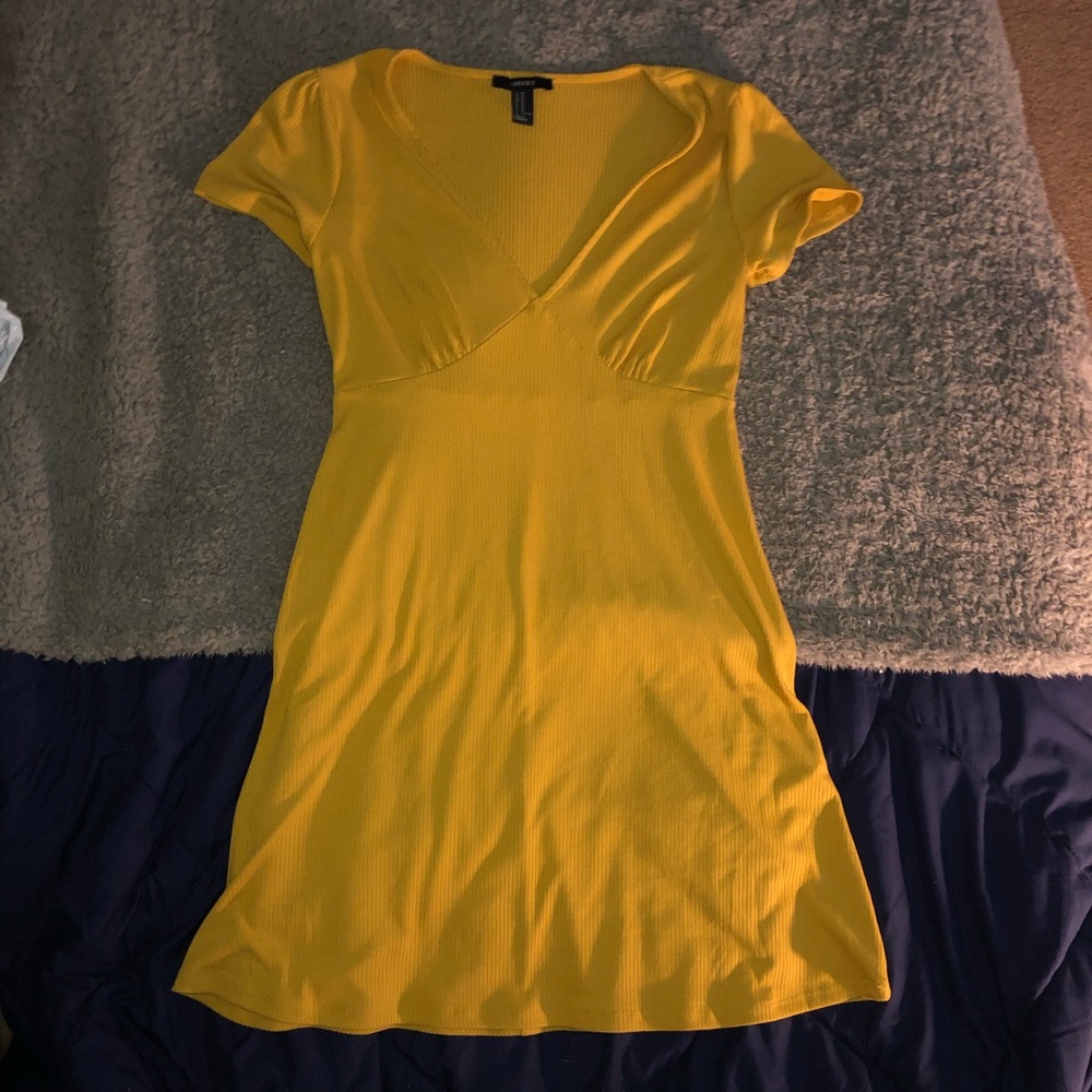 Yellow Sundress - Picture 4 of 5